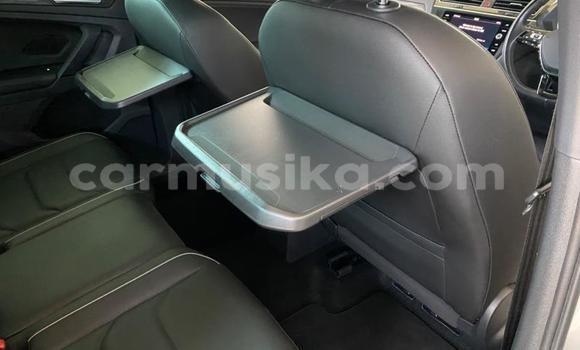 Acheter Occasion Voiture Volkswagen Tiguan Gris à Beitbridge, Matabeleland South Acheter Occasion Voiture Volkswagen Tiguan Gris à Beitbridge, Matabeleland South