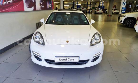 Buy Used Porsche Panamera White Car in Beitbridge in Matabeleland South