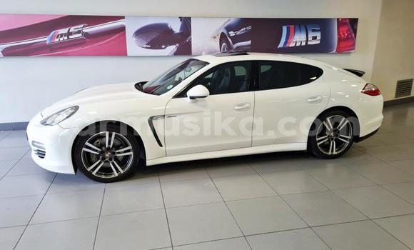Buy Used Porsche Panamera White Car in Beitbridge in Matabeleland South Buy Used Porsche Panamera White Car in Beitbridge in Matabeleland South