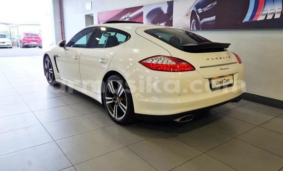 Buy Used Porsche Panamera White Car in Beitbridge in Matabeleland South Buy Used Porsche Panamera White Car in Beitbridge in Matabeleland South