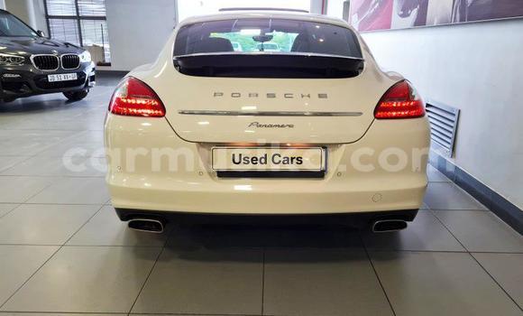 Buy Used Porsche Panamera White Car in Beitbridge in Matabeleland South Buy Used Porsche Panamera White Car in Beitbridge in Matabeleland South