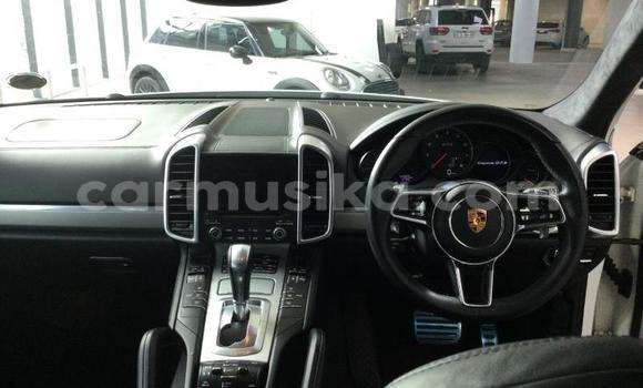 Buy Used Porsche Cayenne White Car in Beitbridge in Matabeleland South Buy Used Porsche Cayenne White Car in Beitbridge in Matabeleland South