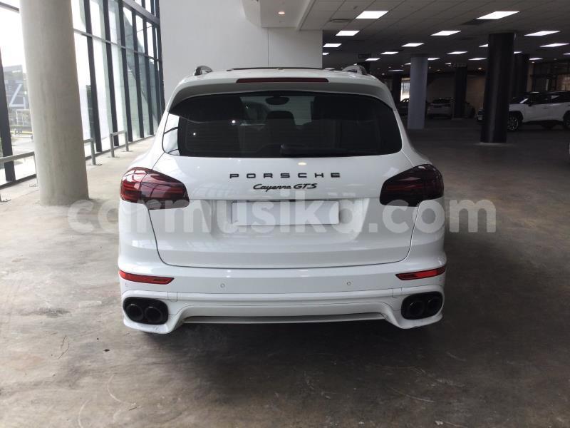 Big with watermark porsche cayenne matabeleland south beitbridge 20170