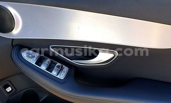 Tenga Tsaru Mercedes‒Benz C–Class Sirivha Mota in Beitbridge in Matabeleland South Tenga Tsaru Mercedes‒Benz C–Class Sirivha Mota in Beitbridge in Matabeleland South