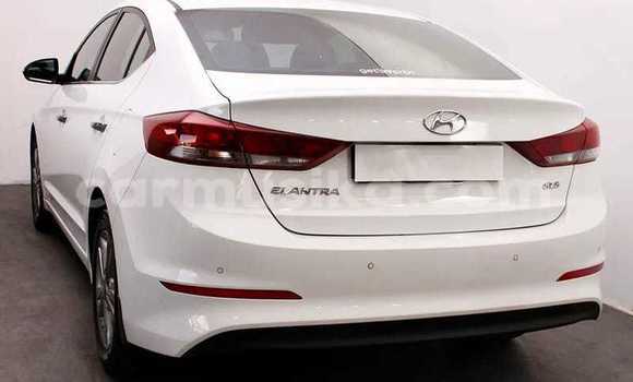 Acheter Occasion Voiture Hyundai Elantra Blanc à Beitbridge, Matabeleland South Acheter Occasion Voiture Hyundai Elantra Blanc à Beitbridge, Matabeleland South