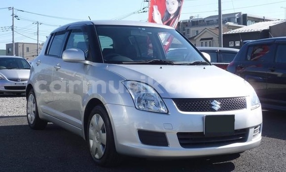 Buy Used Suzuki Swift Silver Car in Beitbridge in Matabeleland South Buy Used Suzuki Swift Silver Car in Beitbridge in Matabeleland South