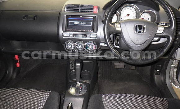 Acheter Occasion Voiture Honda Fit Gris à Beitbridge, Matabeleland South Acheter Occasion Voiture Honda Fit Gris à Beitbridge, Matabeleland South