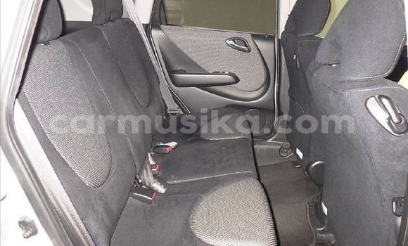 Acheter Occasion Voiture Honda Fit Gris à Beitbridge, Matabeleland South Acheter Occasion Voiture Honda Fit Gris à Beitbridge, Matabeleland South