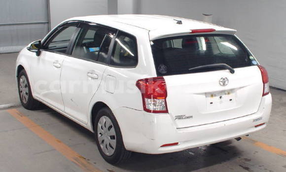 Acheter Occasion Voiture Toyota Corolla Blanc à Beitbridge, Matabeleland South Acheter Occasion Voiture Toyota Corolla Blanc à Beitbridge, Matabeleland South