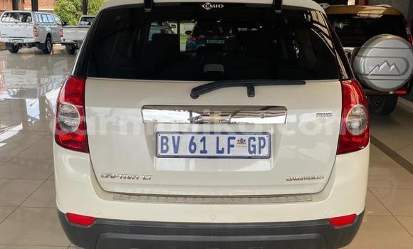 Buy Used Chevrolet Captiva White Car in Beitbridge in Matabeleland South Buy Used Chevrolet Captiva White Car in Beitbridge in Matabeleland South