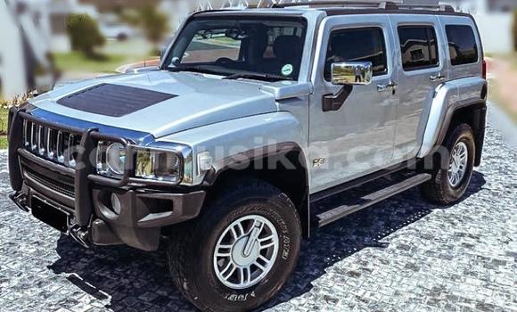 Tenga Tsaru Hummer H3 Sirivha Mota in Beitbridge in Matabeleland South Tenga Tsaru Hummer H3 Sirivha Mota in Beitbridge in Matabeleland South