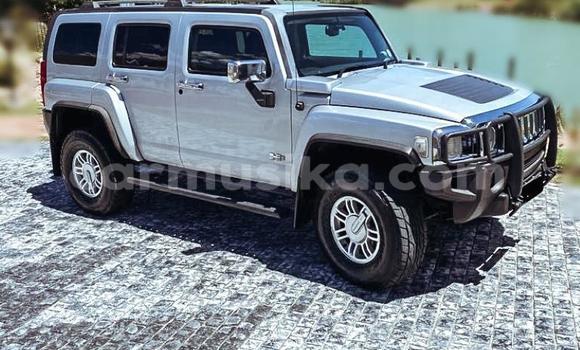 Tenga Tsaru Hummer H3 Sirivha Mota in Beitbridge in Matabeleland South Tenga Tsaru Hummer H3 Sirivha Mota in Beitbridge in Matabeleland South