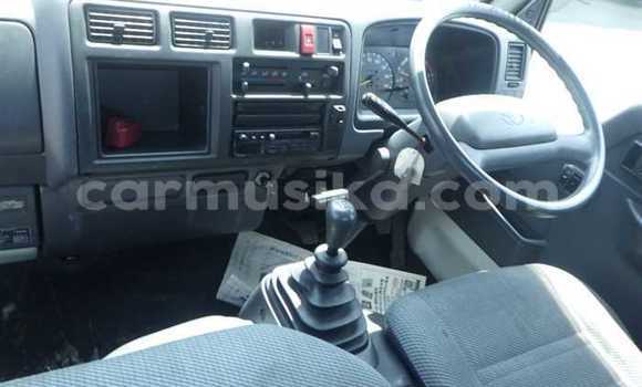 Nunua Ilio tumika Toyota Dyna Nyeupe Gari ndani ya Beitbridge nchini Matabeleland Kusini Nunua Ilio tumika Toyota Dyna Nyeupe Gari ndani ya Beitbridge nchini Matabeleland Kusini