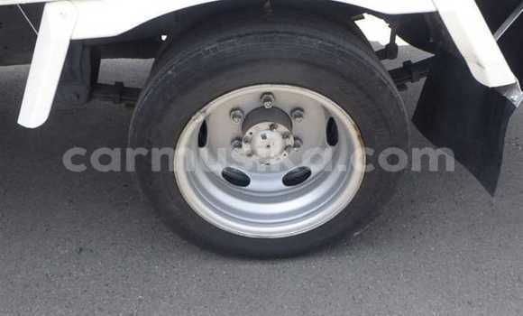 Nunua Ilio tumika Toyota Dyna Nyeupe Gari ndani ya Beitbridge nchini Matabeleland Kusini Nunua Ilio tumika Toyota Dyna Nyeupe Gari ndani ya Beitbridge nchini Matabeleland Kusini