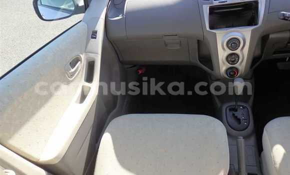 Acheter Occasion Voiture Toyota Vitz Gris à Beitbridge, Matabeleland South Acheter Occasion Voiture Toyota Vitz Gris à Beitbridge, Matabeleland South