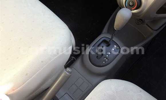 Acheter Occasion Voiture Toyota Vitz Gris à Beitbridge, Matabeleland South Acheter Occasion Voiture Toyota Vitz Gris à Beitbridge, Matabeleland South