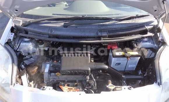 Acheter Occasion Voiture Toyota Vitz Gris à Beitbridge, Matabeleland South Acheter Occasion Voiture Toyota Vitz Gris à Beitbridge, Matabeleland South