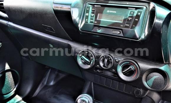 Acheter Occasion Voiture Toyota Hilux Blanc à Beitbridge, Matabeleland South Acheter Occasion Voiture Toyota Hilux Blanc à Beitbridge, Matabeleland South