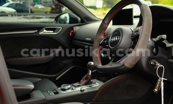 Nunua Ilio tumika Audi RS3 Nyekundu Gari ndani ya Beitbridge nchini Matabeleland Kusini Nunua Ilio tumika Audi RS3 Nyekundu Gari ndani ya Beitbridge nchini Matabeleland Kusini