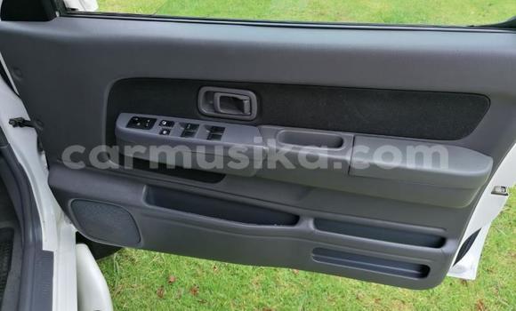 Nunua Ilio tumika Nissan Hardbody Nyeupe Gari ndani ya Beitbridge nchini Matabeleland Kusini Nunua Ilio tumika Nissan Hardbody Nyeupe Gari ndani ya Beitbridge nchini Matabeleland Kusini