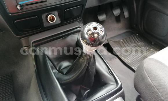 Nunua Ilio tumika Nissan Hardbody Nyeupe Gari ndani ya Beitbridge nchini Matabeleland Kusini Nunua Ilio tumika Nissan Hardbody Nyeupe Gari ndani ya Beitbridge nchini Matabeleland Kusini