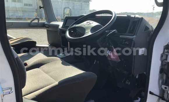 Buy Used Hino 300 Beige Truck in Beitbridge in Matabeleland South Buy Used Hino 300 Beige Truck in Beitbridge in Matabeleland South