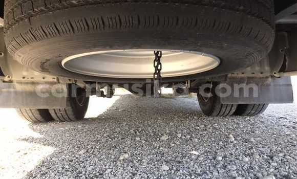 Buy Used Hino 300 Beige Truck in Beitbridge in Matabeleland South Buy Used Hino 300 Beige Truck in Beitbridge in Matabeleland South