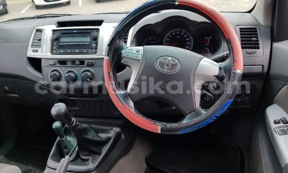 Acheter Occasion Voiture Toyota Hilux Blanc à Beitbridge, Matabeleland South Acheter Occasion Voiture Toyota Hilux Blanc à Beitbridge, Matabeleland South