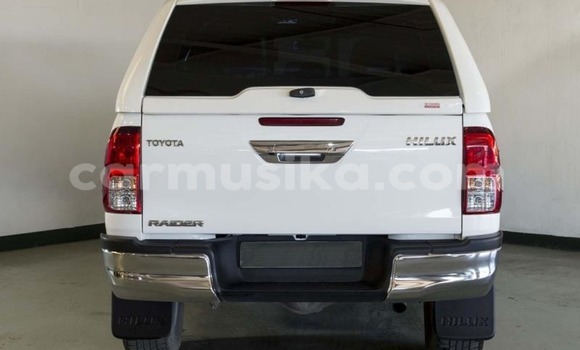 Nunua Ilio tumika Toyota Hilux Nyeupe Gari ndani ya Beitbridge nchini Matabeleland Kusini Nunua Ilio tumika Toyota Hilux Nyeupe Gari ndani ya Beitbridge nchini Matabeleland Kusini