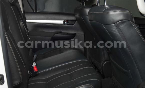 Nunua Ilio tumika Toyota Hilux Nyeupe Gari ndani ya Beitbridge nchini Matabeleland Kusini Nunua Ilio tumika Toyota Hilux Nyeupe Gari ndani ya Beitbridge nchini Matabeleland Kusini