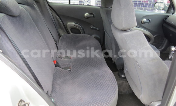 Acheter Occasion Voiture Nissan Micra Gris à Beitbridge, Matabeleland South Acheter Occasion Voiture Nissan Micra Gris à Beitbridge, Matabeleland South