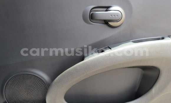 Acheter Occasion Voiture Nissan Micra Gris à Beitbridge, Matabeleland South Acheter Occasion Voiture Nissan Micra Gris à Beitbridge, Matabeleland South