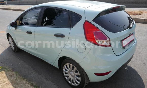 Acheter Occasion Voiture Ford Fiesta Bleu à Beitbridge, Matabeleland South Acheter Occasion Voiture Ford Fiesta Bleu à Beitbridge, Matabeleland South