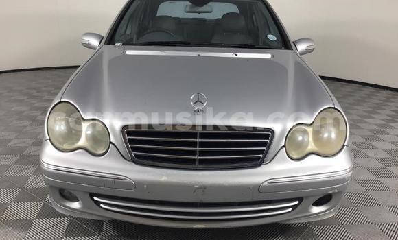 Acheter Occasion Voiture Mercedes‒Benz C–Class Gris à Beitbridge, Matabeleland South Acheter Occasion Voiture Mercedes‒Benz C–Class Gris à Beitbridge, Matabeleland South