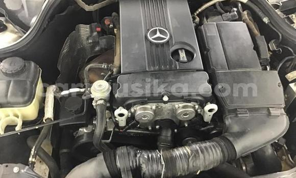 Acheter Occasion Voiture Mercedes‒Benz C–Class Gris à Beitbridge, Matabeleland South Acheter Occasion Voiture Mercedes‒Benz C–Class Gris à Beitbridge, Matabeleland South