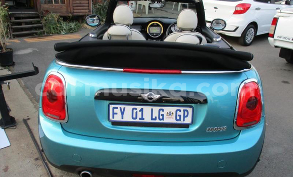 Acheter Occasion Voiture MINI Cooper Bleu à Beitbridge, Matabeleland South Acheter Occasion Voiture MINI Cooper Bleu à Beitbridge, Matabeleland South