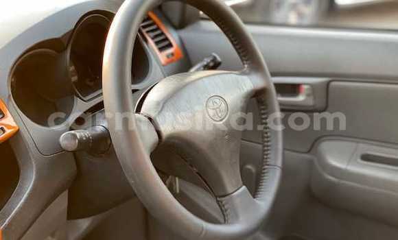 Buy Used Toyota Hiluxe Revo White Car in Beitbridge in Matabeleland South Buy Used Toyota Hiluxe Revo White Car in Beitbridge in Matabeleland South