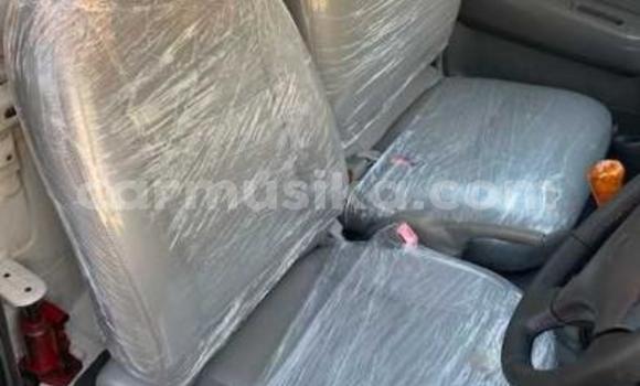 Buy Used Toyota Hiluxe Revo White Car in Beitbridge in Matabeleland South Buy Used Toyota Hiluxe Revo White Car in Beitbridge in Matabeleland South