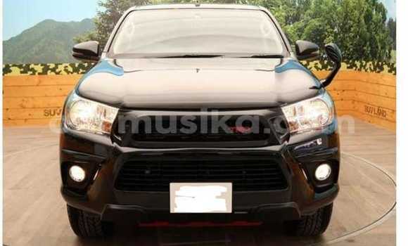 Buy Used Toyota Hilux Black Car in Beitbridge in Matabeleland South