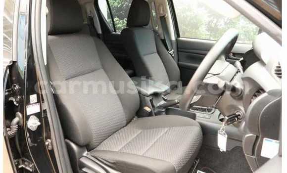 Nunua Ilio tumika Toyota Hilux Nyeusi Gari ndani ya Beitbridge nchini Matabeleland Kusini Nunua Ilio tumika Toyota Hilux Nyeusi Gari ndani ya Beitbridge nchini Matabeleland Kusini