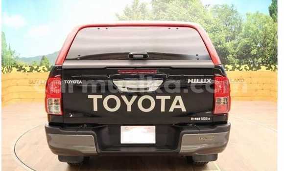 Nunua Ilio tumika Toyota Hilux Nyeusi Gari ndani ya Beitbridge nchini Matabeleland Kusini Nunua Ilio tumika Toyota Hilux Nyeusi Gari ndani ya Beitbridge nchini Matabeleland Kusini