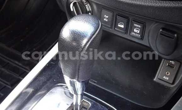 Nunua Ilio tumika Nissan Navara Nyekundu Gari ndani ya Beitbridge nchini Matabeleland Kusini Nunua Ilio tumika Nissan Navara Nyekundu Gari ndani ya Beitbridge nchini Matabeleland Kusini