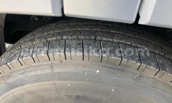 Acheter Occasion Utilitaire Scania R420 Blanc à Beitbridge, Matabeleland South Acheter Occasion Utilitaire Scania R420 Blanc à Beitbridge, Matabeleland South