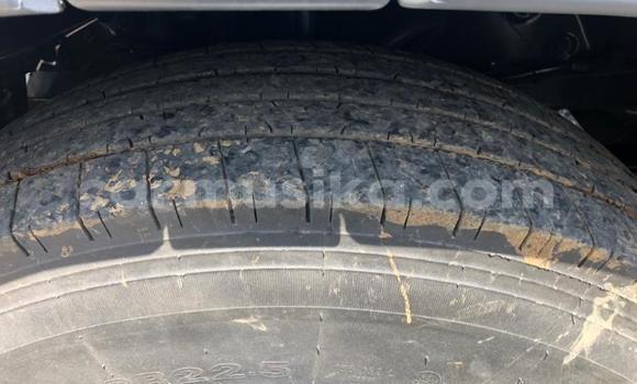 Acheter Occasion Utilitaire Scania R420 Blanc à Beitbridge, Matabeleland South Acheter Occasion Utilitaire Scania R420 Blanc à Beitbridge, Matabeleland South