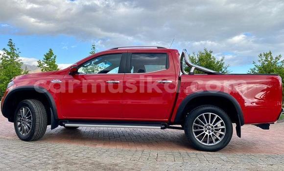 Tenga Tsaru Mercedes‒Benz X-klasse Concept Tsvuku Mota in Beitbridge in Matabeleland South Tenga Tsaru Mercedes‒Benz X-klasse Concept Tsvuku Mota in Beitbridge in Matabeleland South