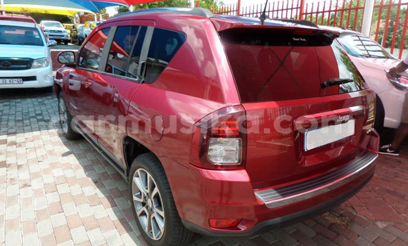 Acheter Occasion Voiture Jeep Compass Rouge à Beitbridge, Matabeleland South Acheter Occasion Voiture Jeep Compass Rouge à Beitbridge, Matabeleland South