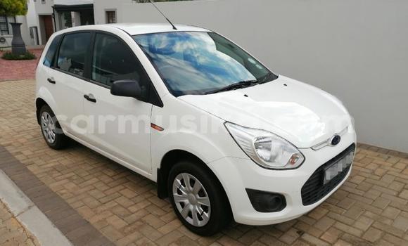 Nunua Ilio tumika Ford Fiesta Nyeupe Gari ndani ya Beitbridge nchini Matabeleland Kusini Nunua Ilio tumika Ford Fiesta Nyeupe Gari ndani ya Beitbridge nchini Matabeleland Kusini