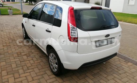 Nunua Ilio tumika Ford Fiesta Nyeupe Gari ndani ya Beitbridge nchini Matabeleland Kusini Nunua Ilio tumika Ford Fiesta Nyeupe Gari ndani ya Beitbridge nchini Matabeleland Kusini