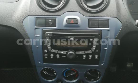 Nunua Ilio tumika Ford Fiesta Nyeupe Gari ndani ya Beitbridge nchini Matabeleland Kusini Nunua Ilio tumika Ford Fiesta Nyeupe Gari ndani ya Beitbridge nchini Matabeleland Kusini