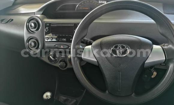 Buy Used Toyota Etios White Car in Beitbridge in Matabeleland South Buy Used Toyota Etios White Car in Beitbridge in Matabeleland South